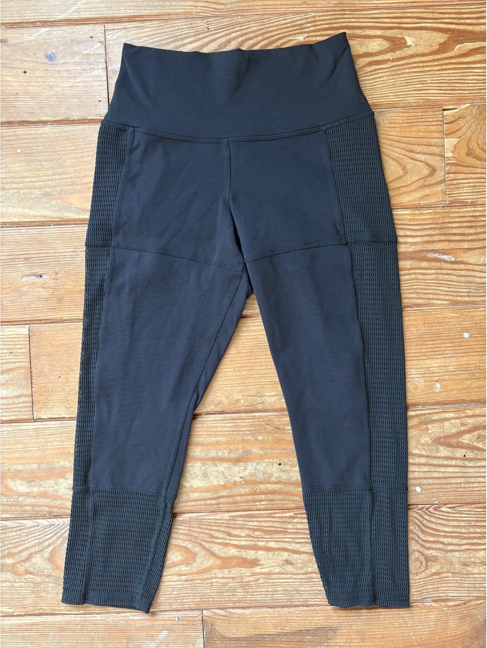 Alo Yoga High Waist Mesh Panel Cropped Leggings Black Size S